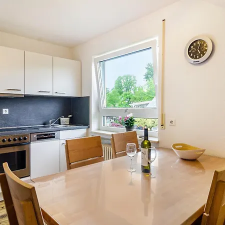 Am Birnbaum 公寓 *